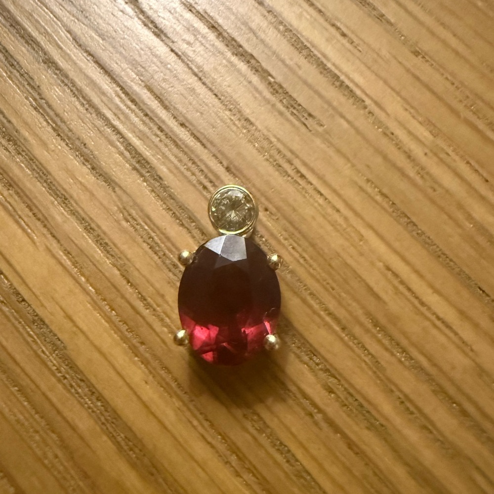 14K Gold Rhodolite Garnet & Diamond Pendant – 2.58 Carats